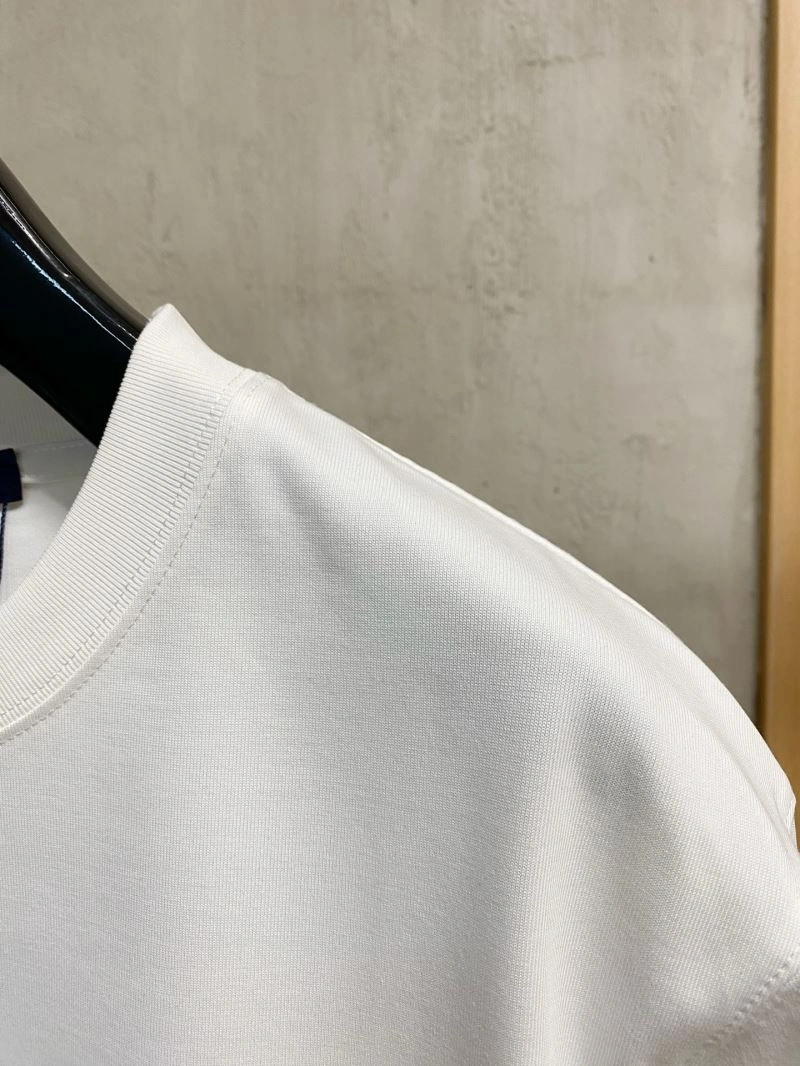 Louis Vuitton T-Shirts Neat 132338
