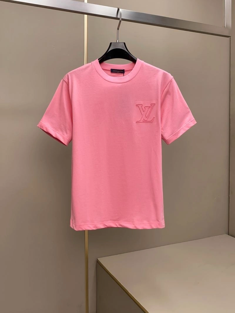 Classic Louis Vuitton T-Shirts 132355