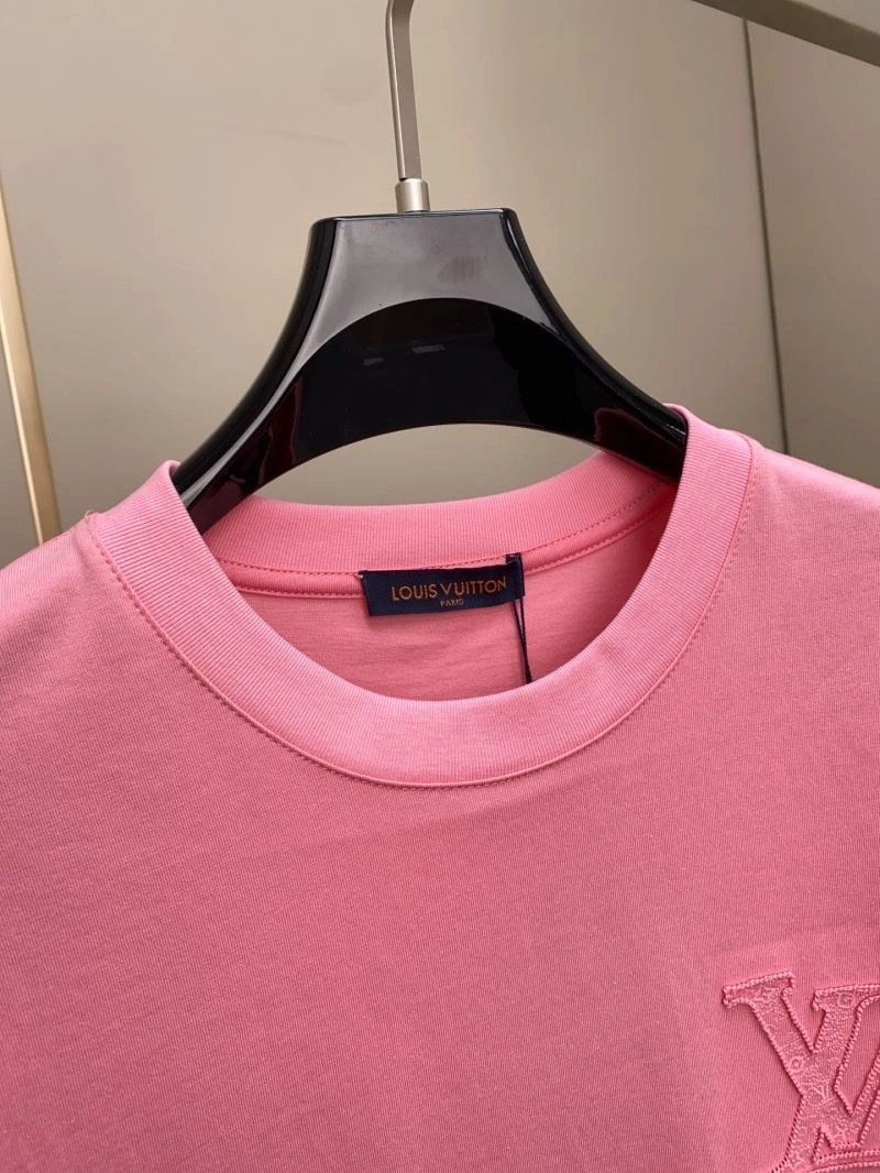 Classic Louis Vuitton T-Shirts 132355