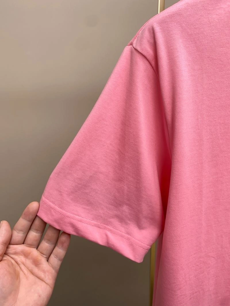 Classic Louis Vuitton T-Shirts 132355