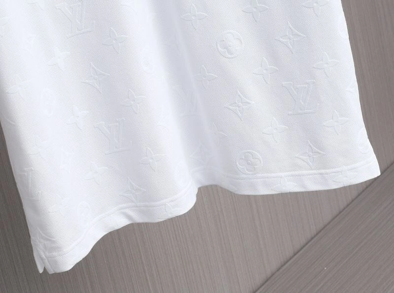Louis Vuitton T-Shirts Breathable 132336