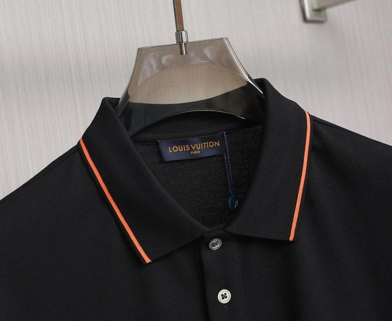 Modern Louis Vuitton T-Shirts 132344