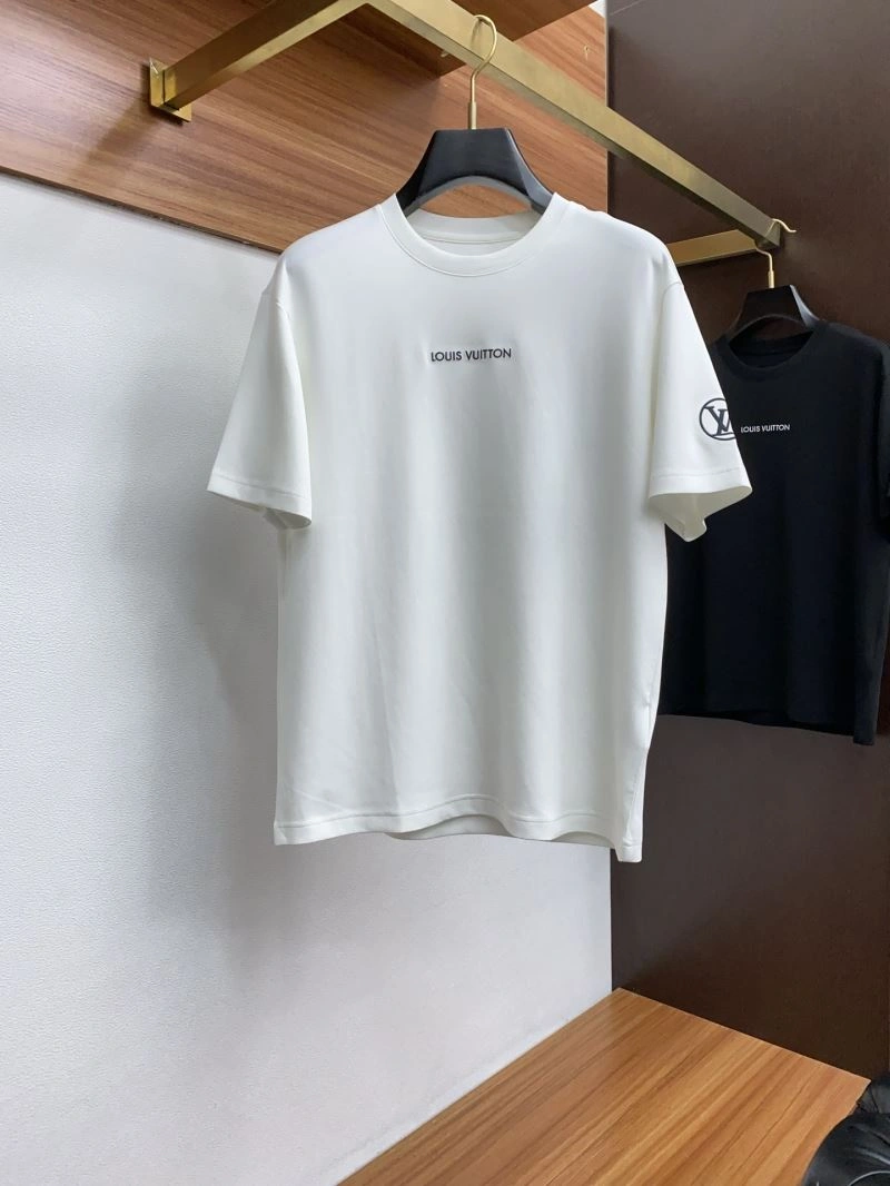 SportInspired Louis Vuitton T-Shirts 132343