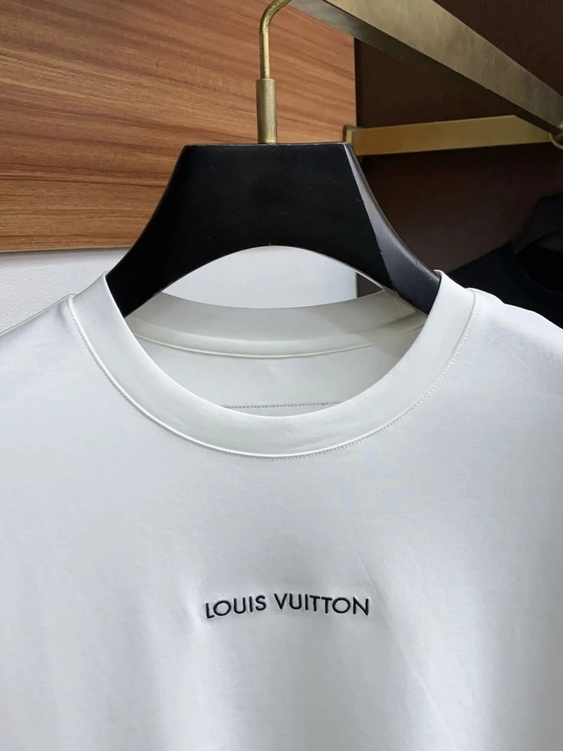 SportInspired Louis Vuitton T-Shirts 132343
