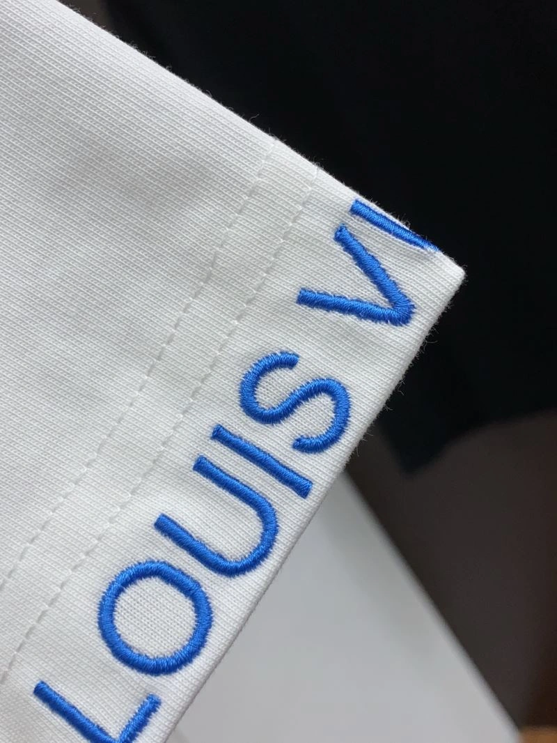 Louis Vuitton T-Shirts Contemporary 132346