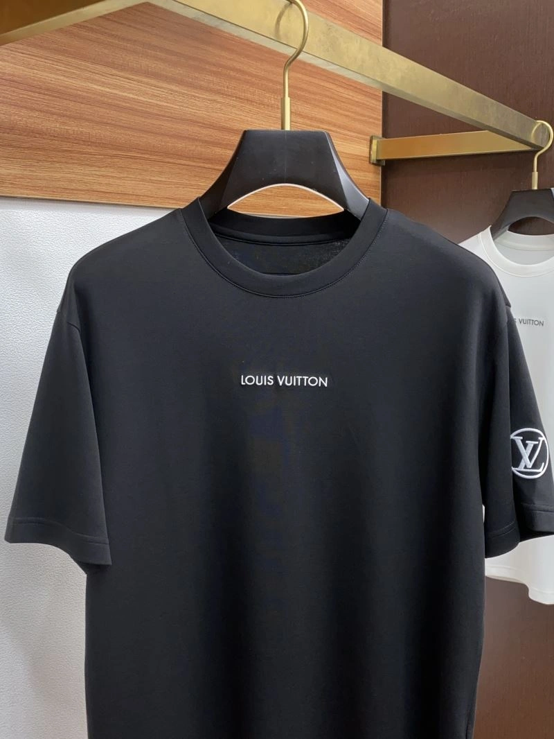Louis Vuitton T-Shirts WaterResistant 132323