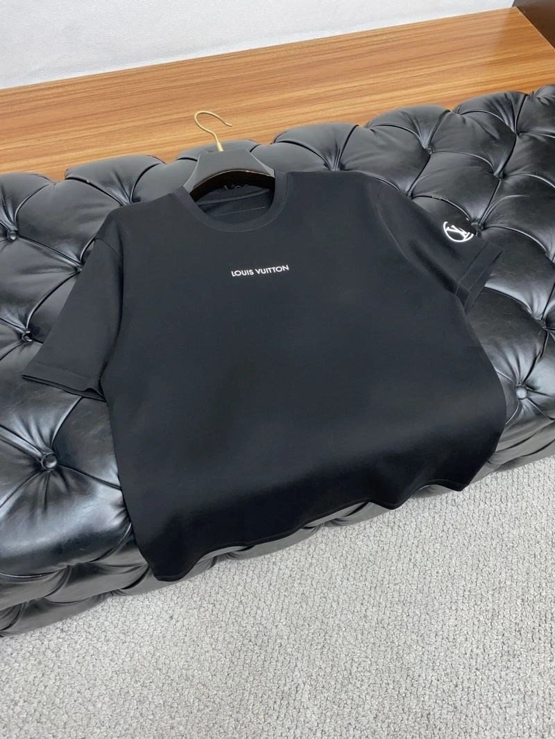 Louis Vuitton T-Shirts WaterResistant 132323