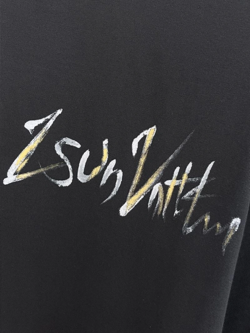 Sustainable Louis Vuitton T-Shirts 132325