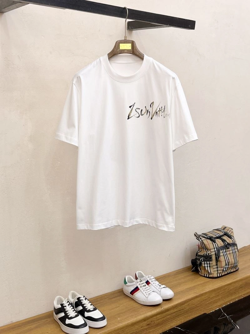 Louis Vuitton T-Shirts Chic 132349
