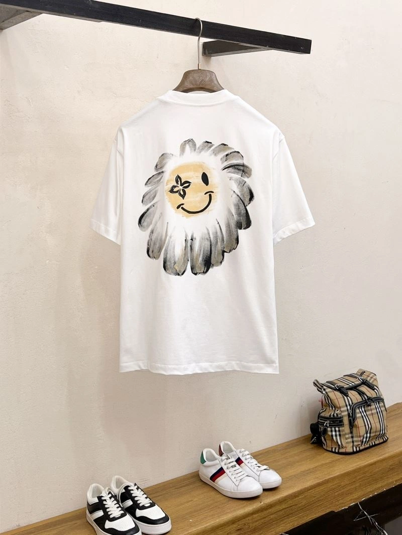 Louis Vuitton T-Shirts Chic 132349