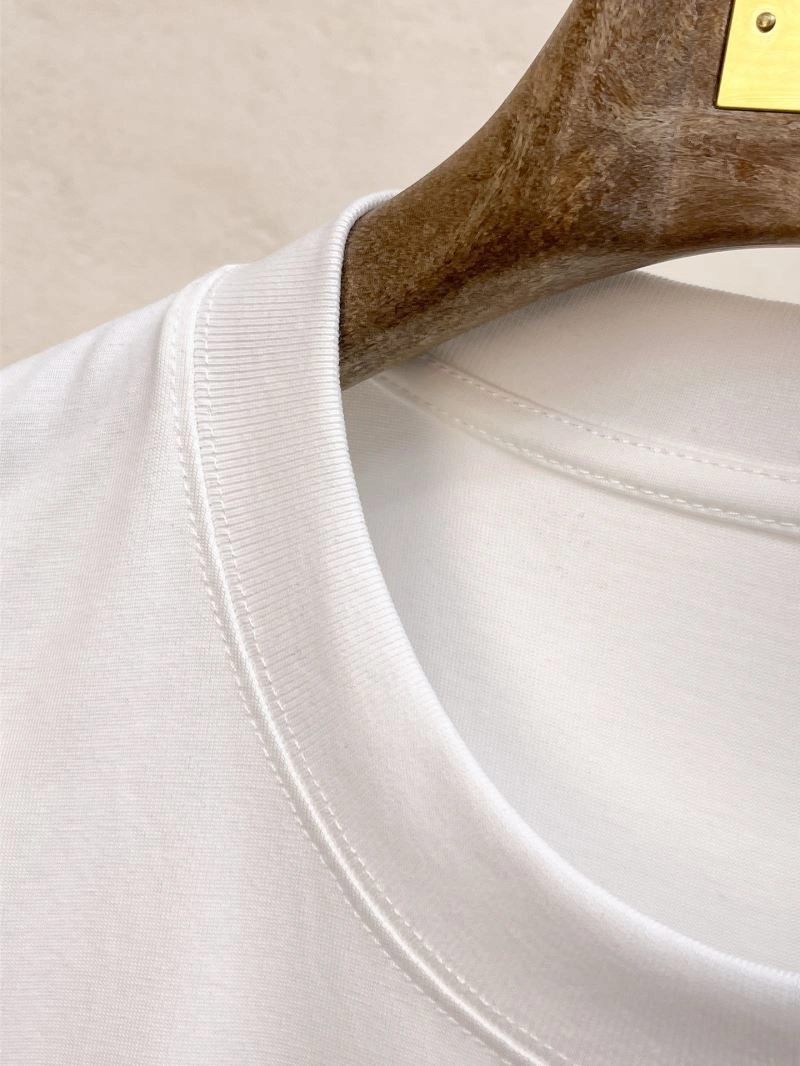 Louis Vuitton T-Shirts Chic 132349