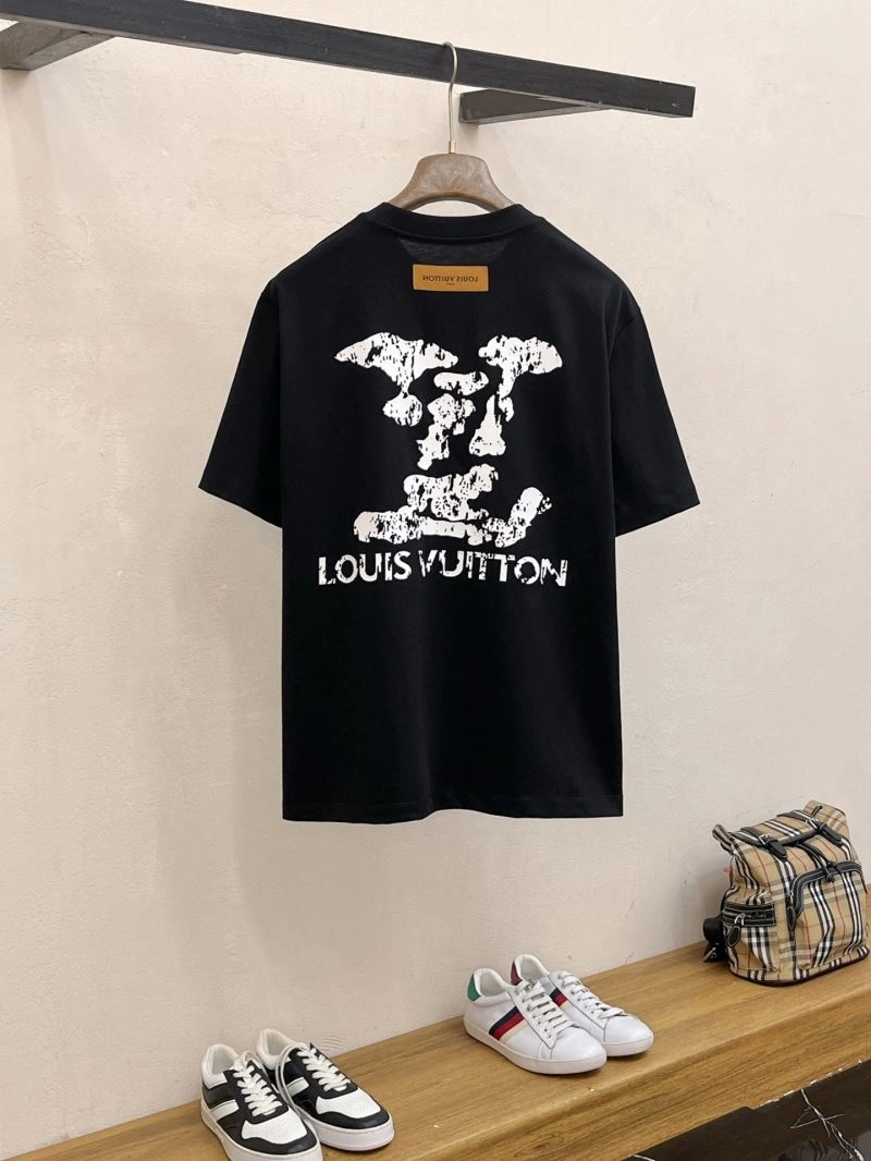 Louis Vuitton T-Shirts Popular 132320