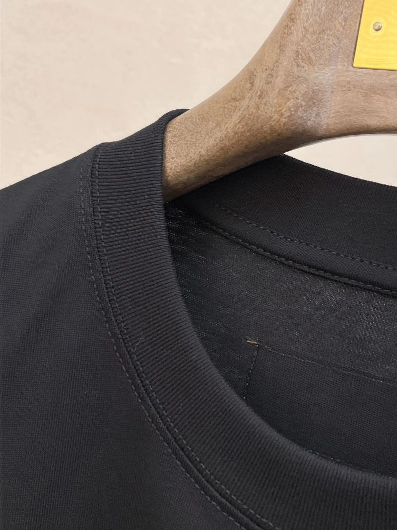 Louis Vuitton T-Shirts Popular 132320