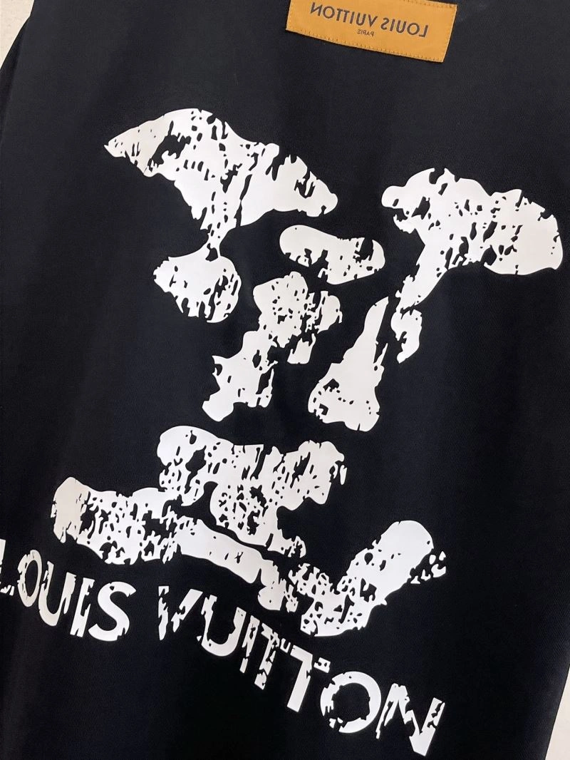 Louis Vuitton T-Shirts Popular 132320