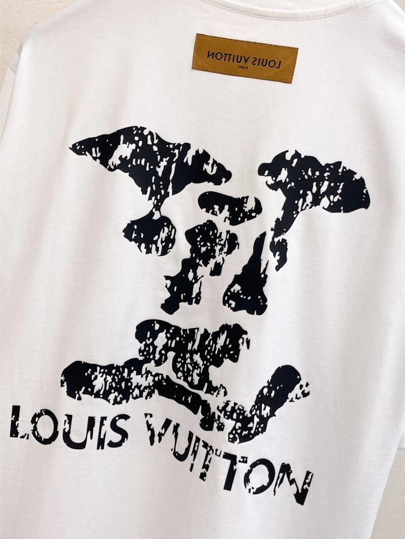 Louis Vuitton T-Shirts Lightweight 132324