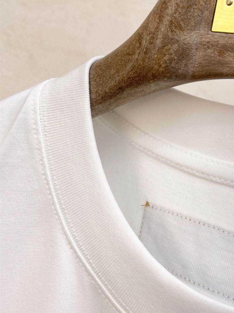 Louis Vuitton T-Shirts Lightweight 132324