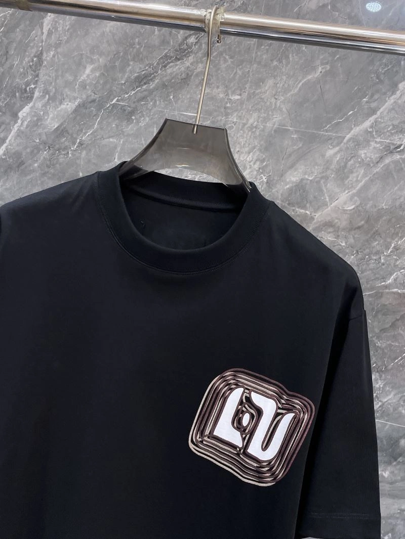 Trendsetting Louis Vuitton T-Shirts 132317