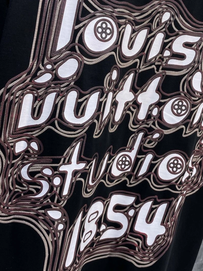 Trendsetting Louis Vuitton T-Shirts 132317