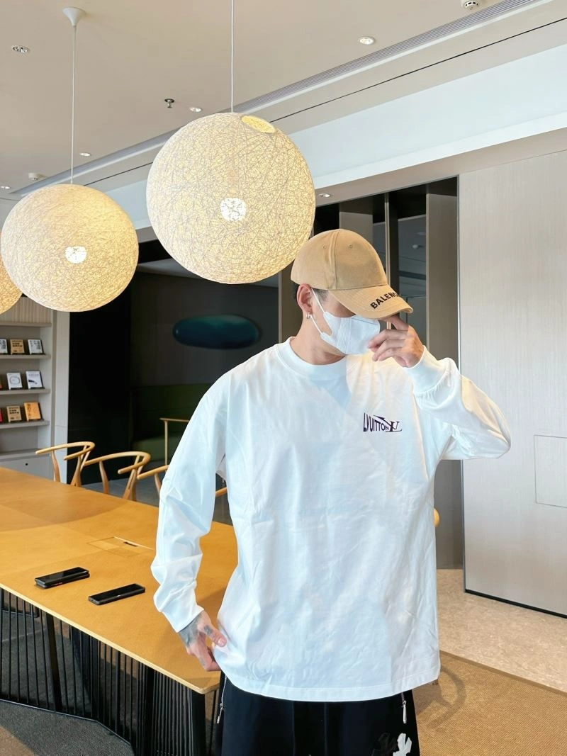 Louis Vuitton T-Shirts Packable 130330