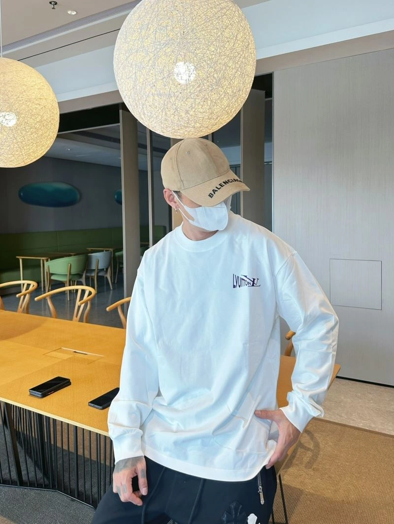 Louis Vuitton T-Shirts Packable 130330
