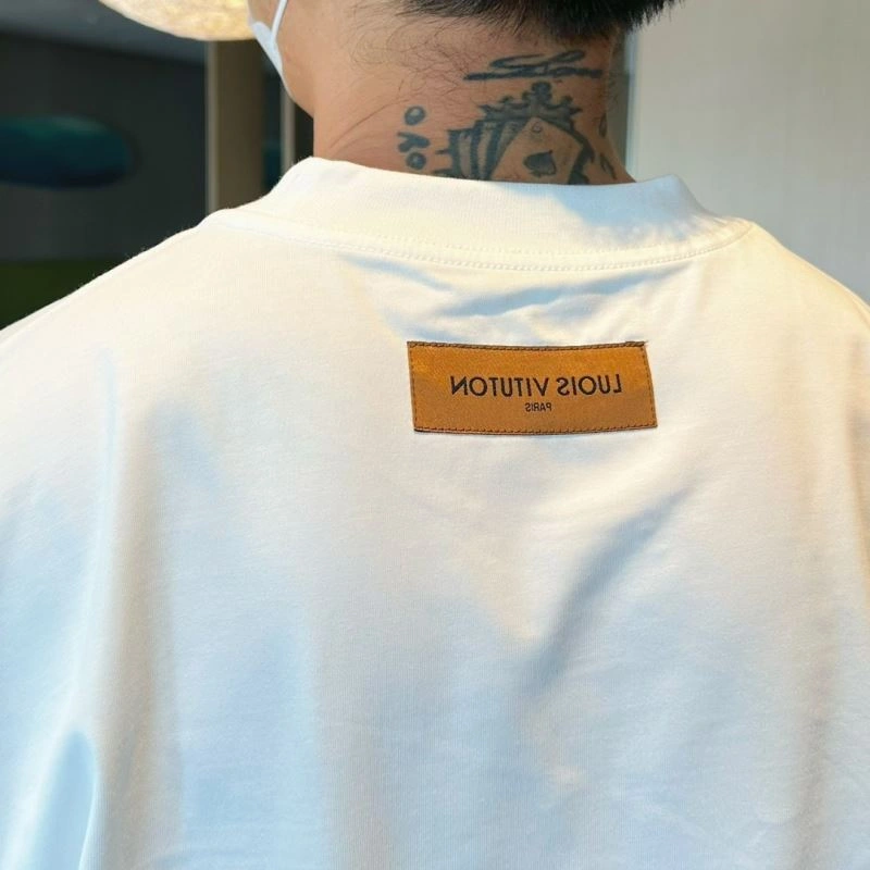 Original Louis Vuitton T-Shirts 132315