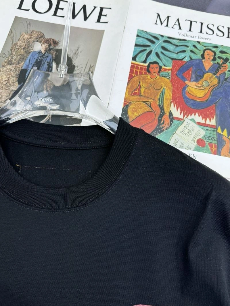Effortless Louis Vuitton T-Shirts 132309