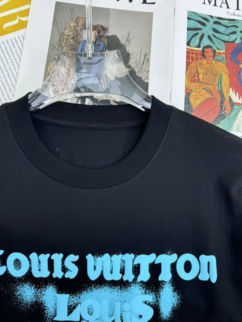 WellDesigned Louis Vuitton T-Shirts 132308