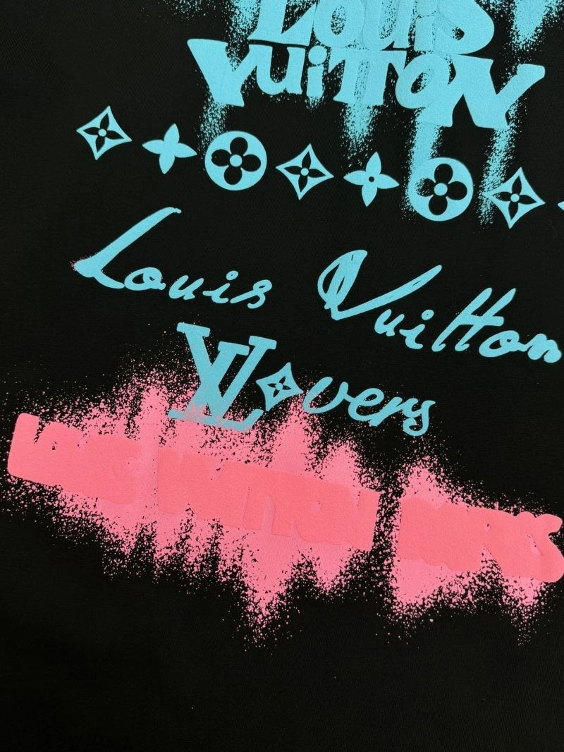 WellDesigned Louis Vuitton T-Shirts 132308