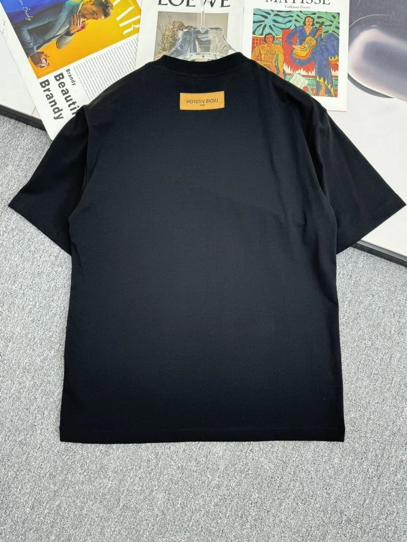 WellDesigned Louis Vuitton T-Shirts 132308