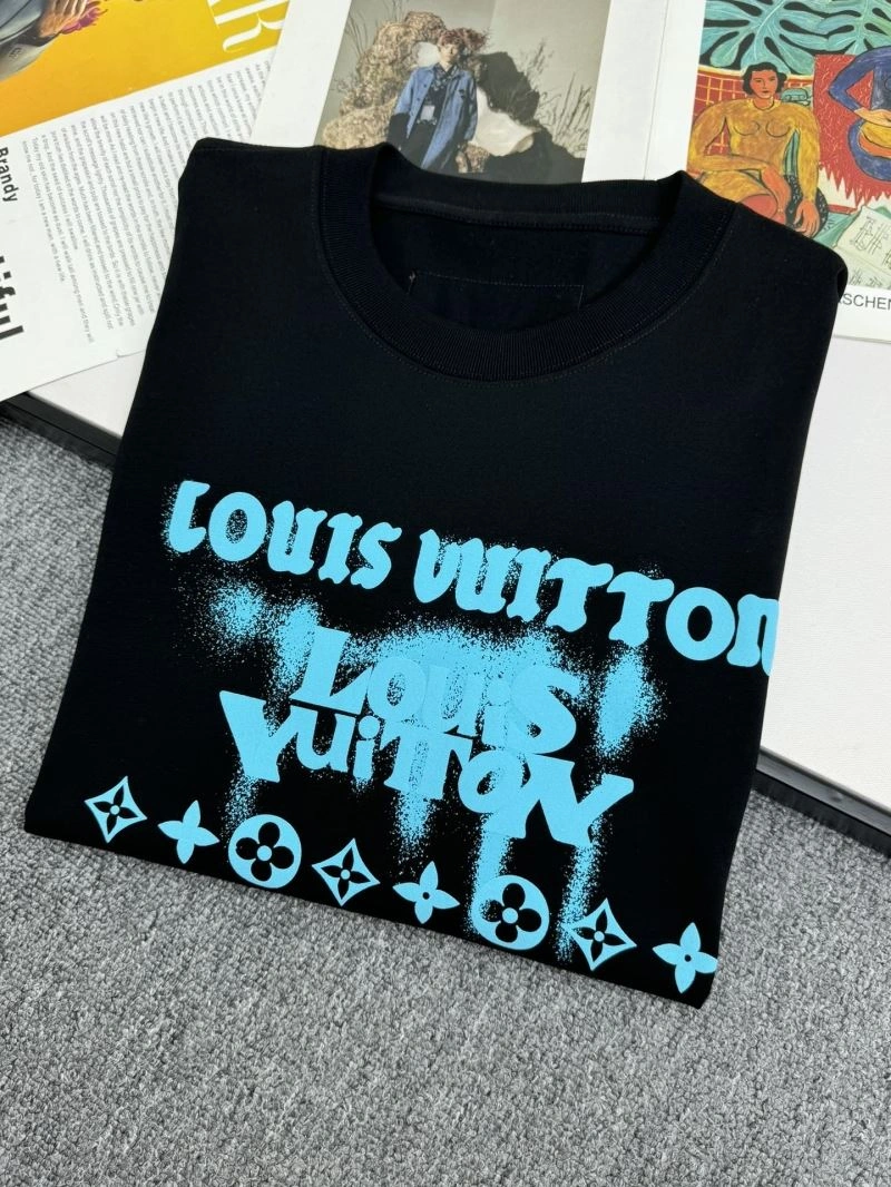 WellDesigned Louis Vuitton T-Shirts 132308