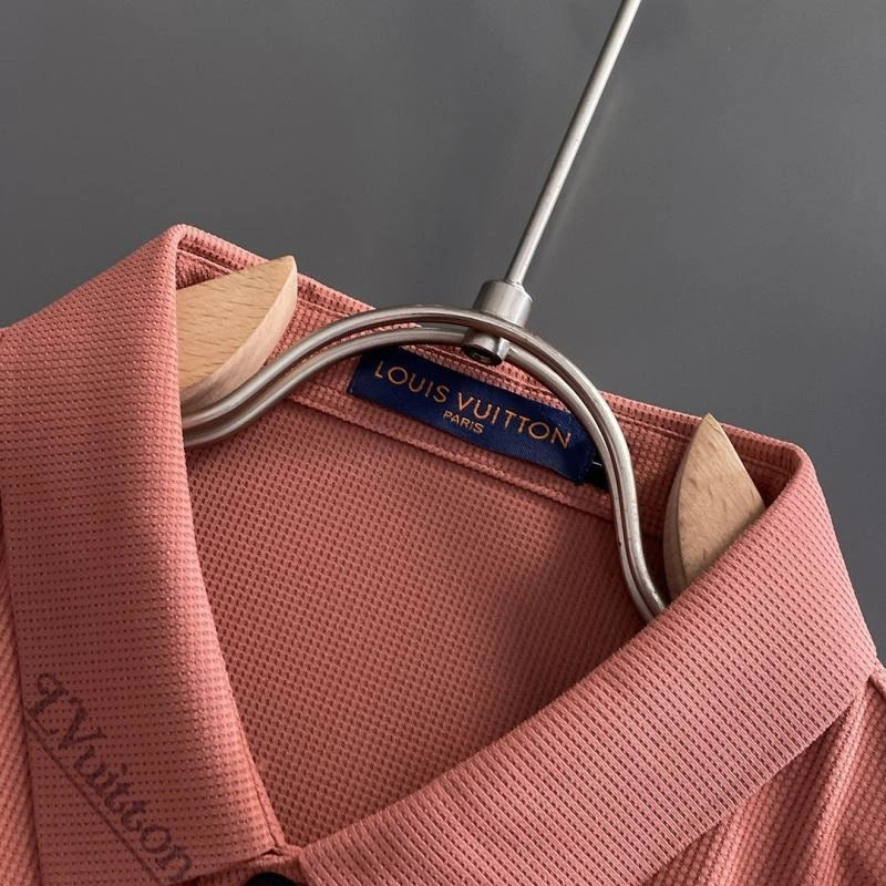 Louis Vuitton T-Shirts Snug 132303
