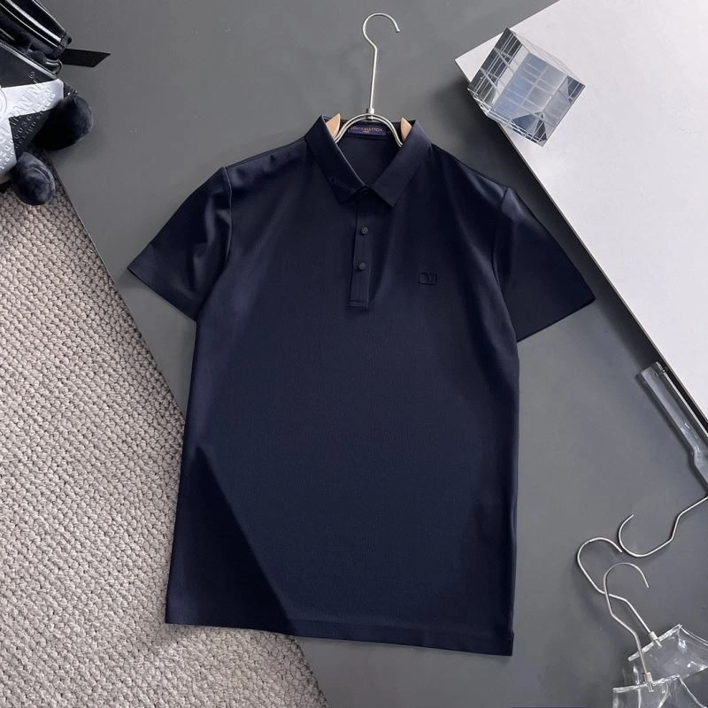 Sporty Louis Vuitton T-Shirts 132284