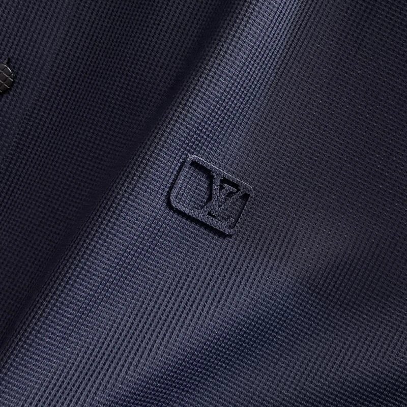 Sporty Louis Vuitton T-Shirts 132284