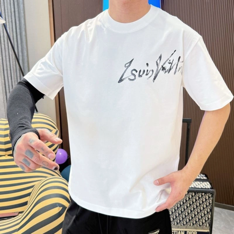 Louis Vuitton T-Shirts GoodFit 132310