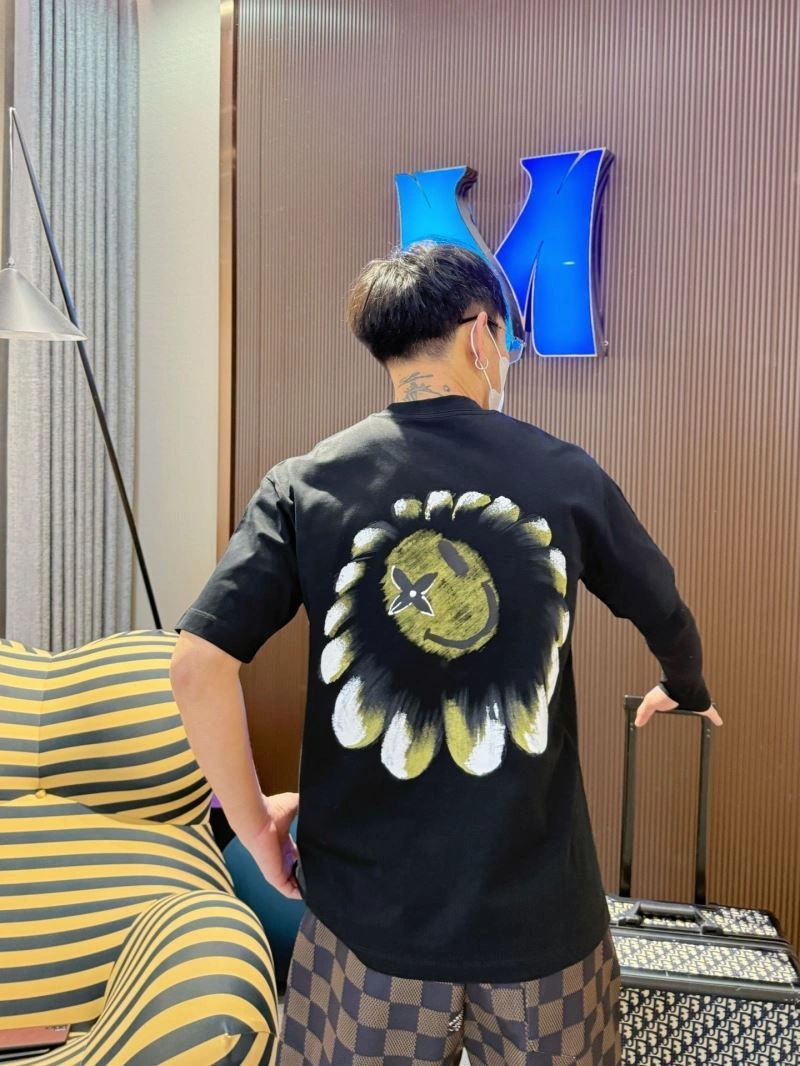 Louis Vuitton T-Shirts Sporty 132305