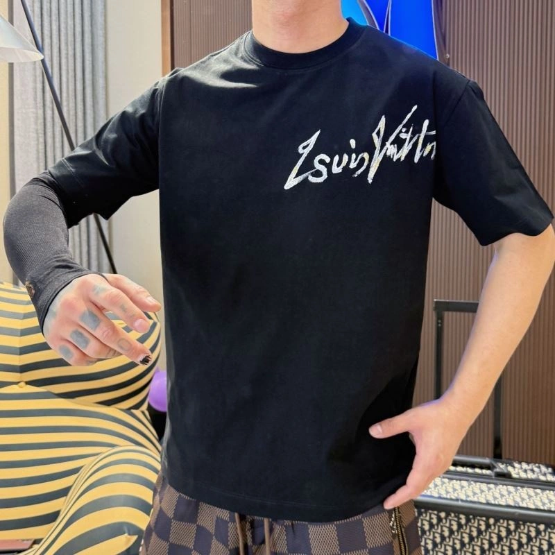 Louis Vuitton T-Shirts Sporty 132305
