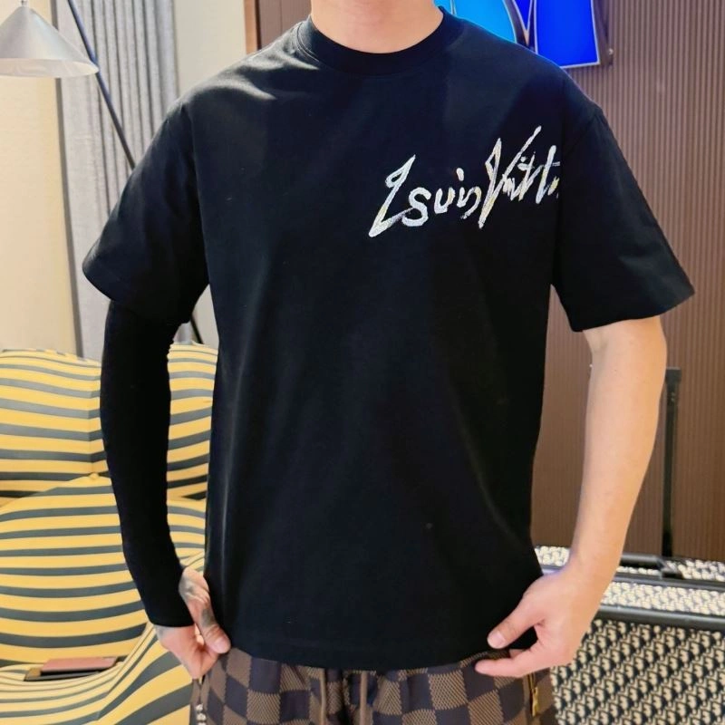 Louis Vuitton T-Shirts Sporty 132305