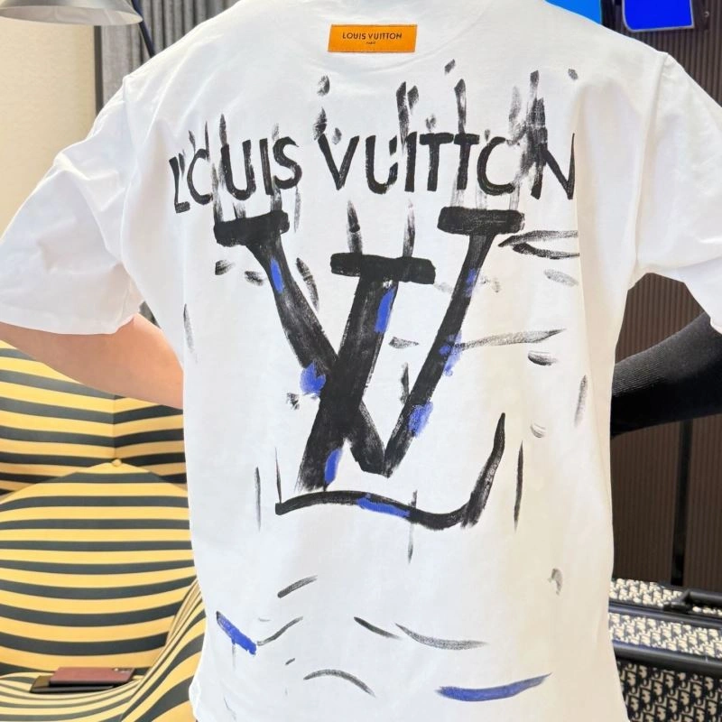 Louis Vuitton T-Shirts Flexible 132307