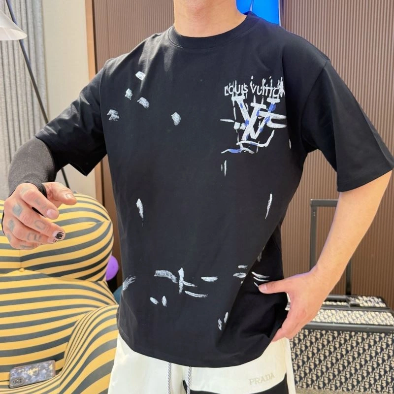 Louis Vuitton T-Shirts Refined 132299