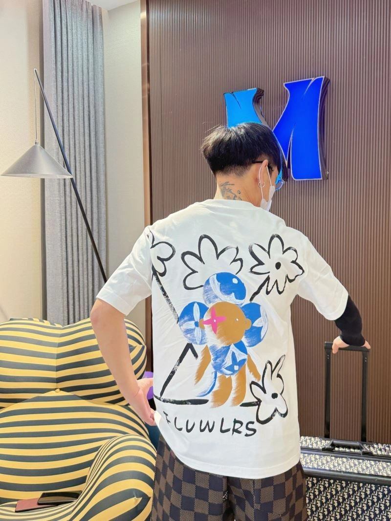 Youthful Louis Vuitton T-Shirts 132294