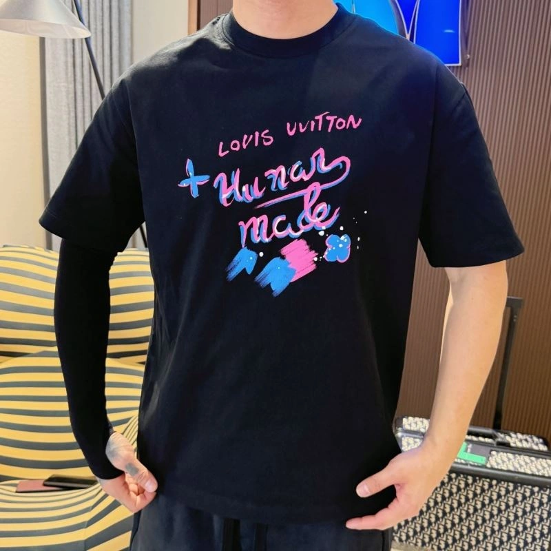 Louis Vuitton T-Shirts Lightweight 132298