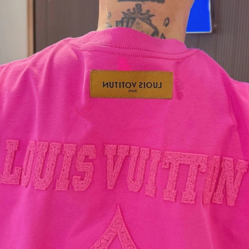 Louis Vuitton T-Shirts Supportive 132301