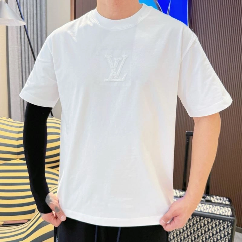 Louis Vuitton T-Shirts Fashionable 132291