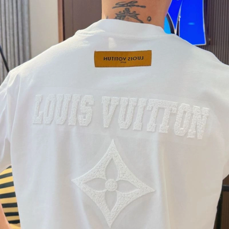 Louis Vuitton T-Shirts Fashionable 132291