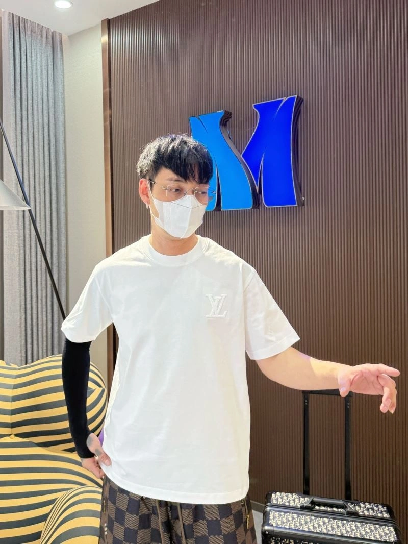 SunProtective Louis Vuitton T-Shirts 132281