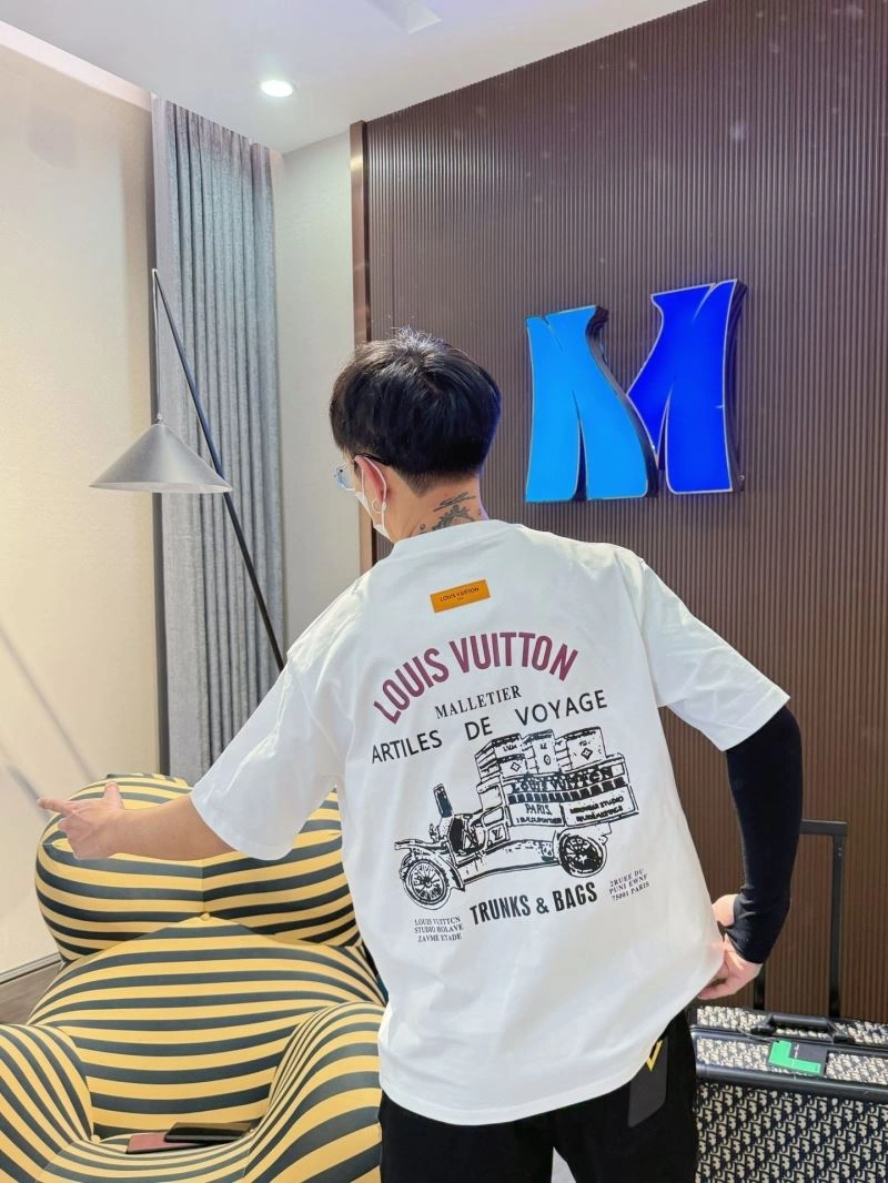 Louis Vuitton T-Shirts Comfortable 132282