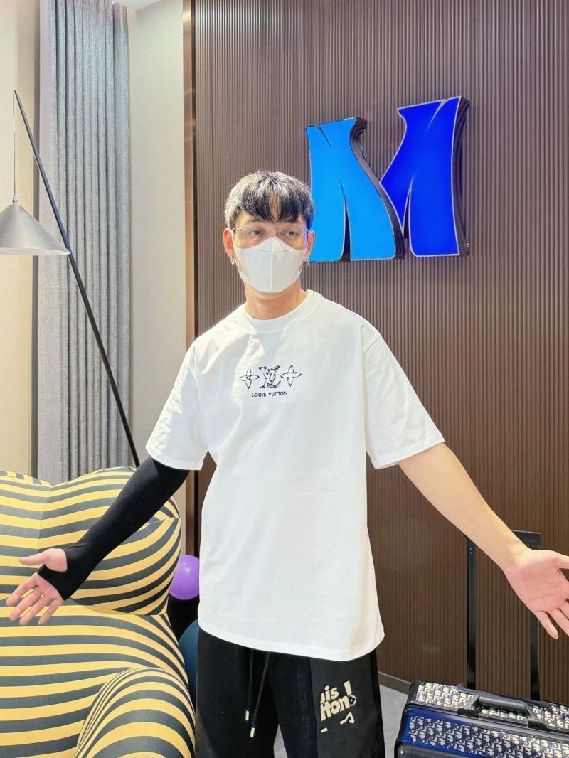 Louis Vuitton T-Shirts SmartChoice 132280