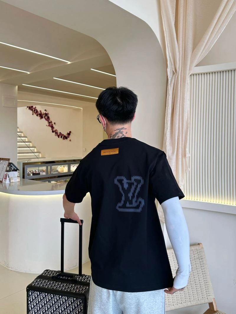 Packable Louis Vuitton T-Shirts 132274
