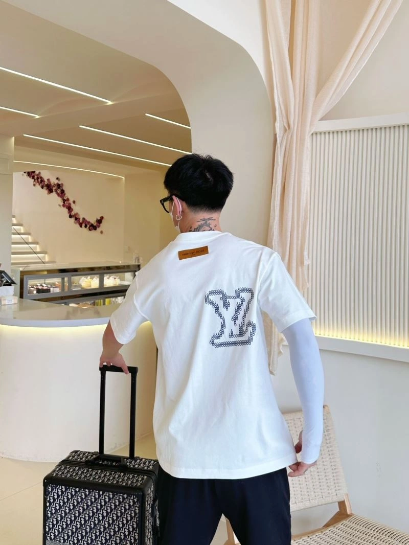 Louis Vuitton T-Shirts Seasonal 132273