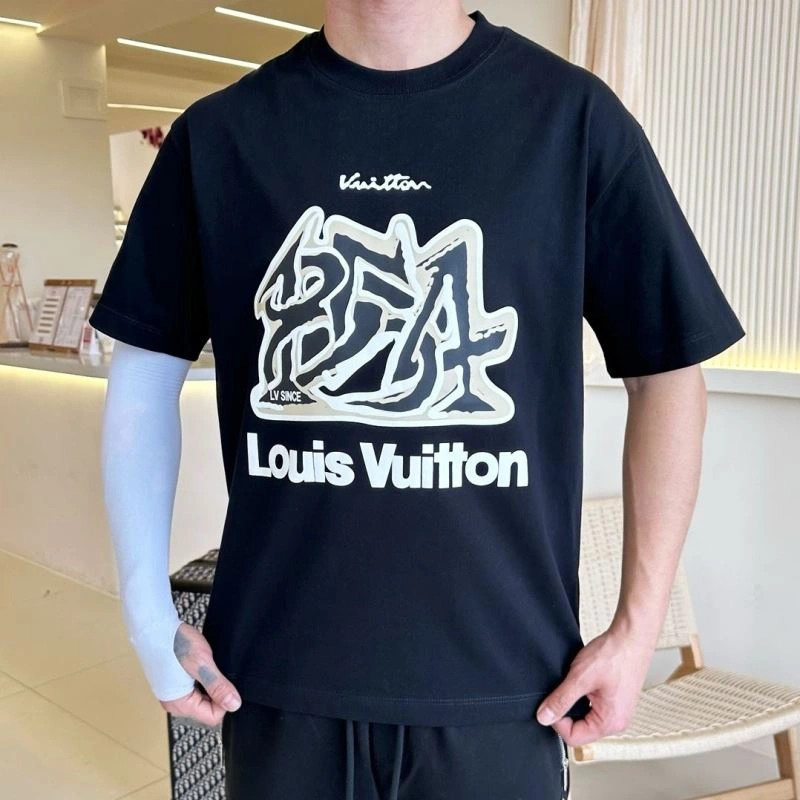 TravelReady Louis Vuitton T-Shirts 132271